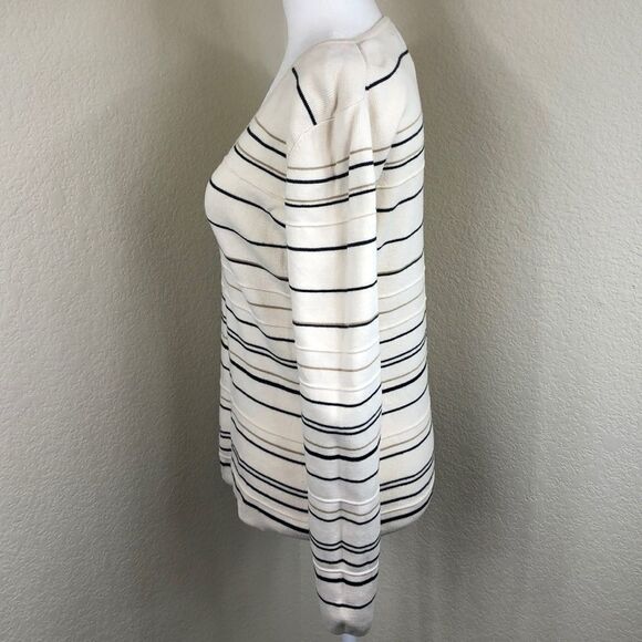 Geoffrey Beene Sport Cream V Neck Sweater Size S - Picture 3 of 5